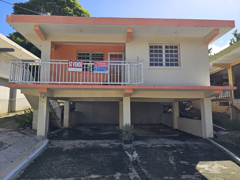 Humacao House Front For Sale