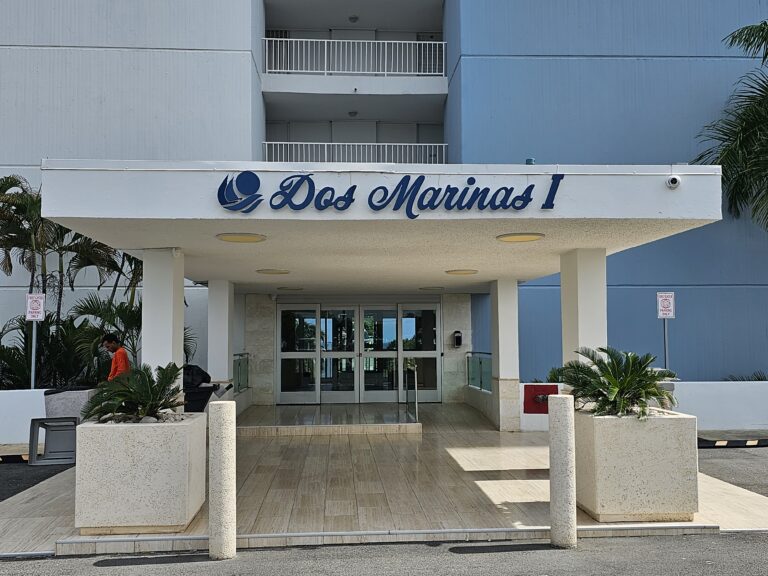 Dos Marinas Building Entrance