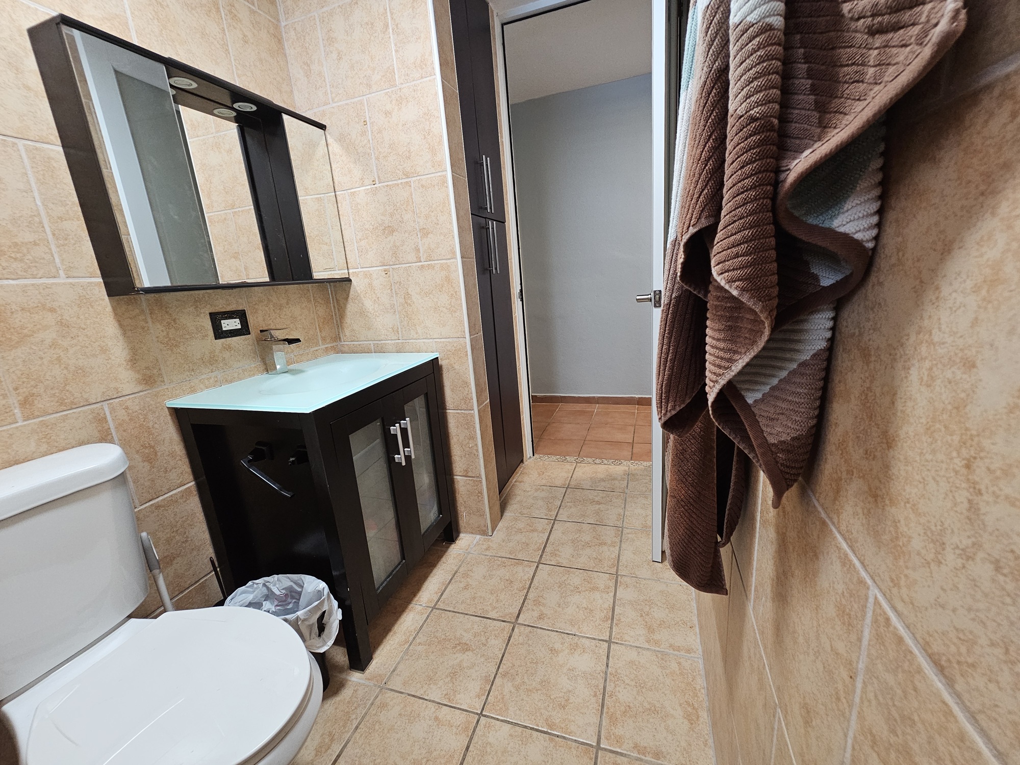 2nd Bathroom