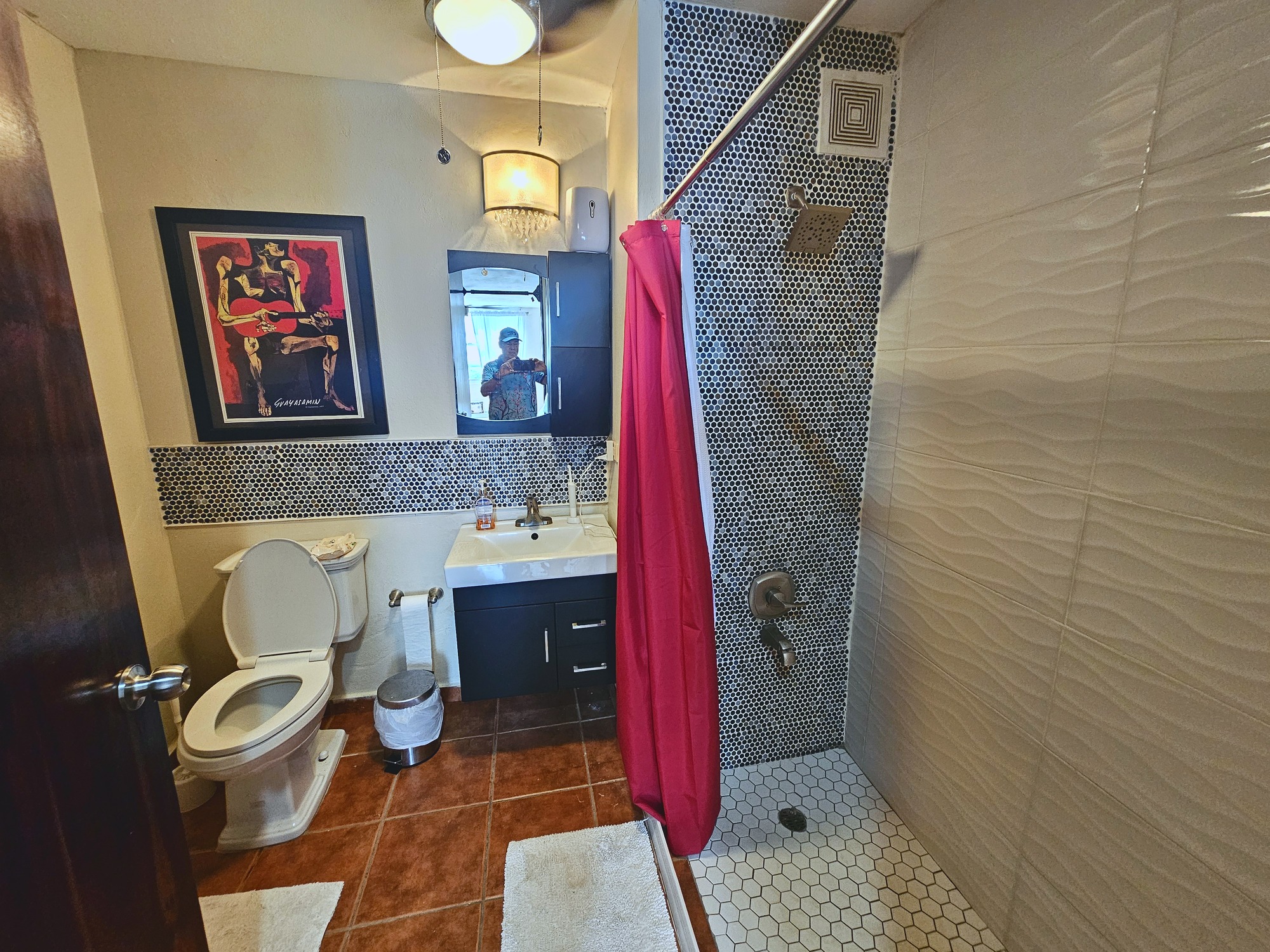 Master Bedroom Bathroom