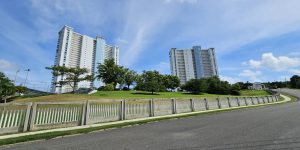 Dos Marinas Buildings