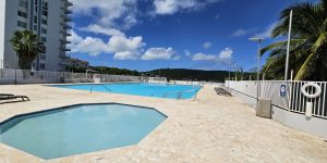 Dos Marinas Pool and Children's Pool